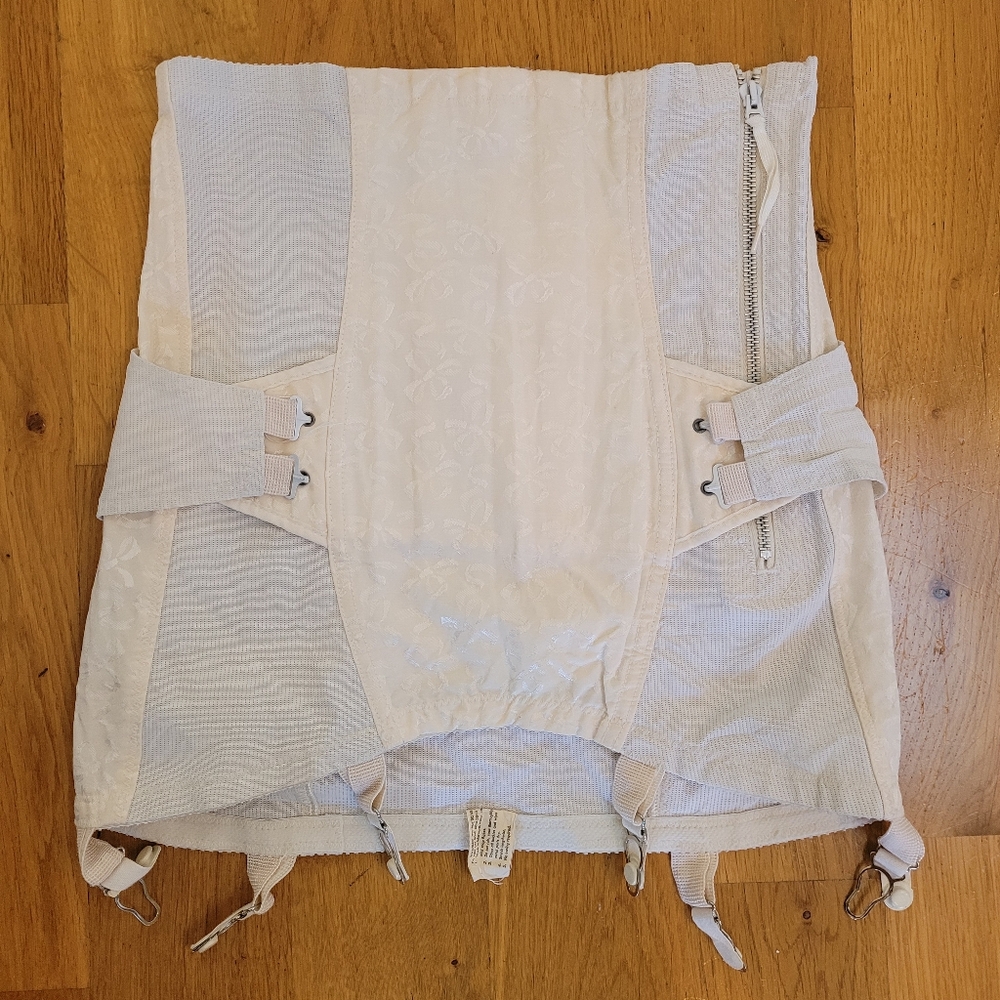 CAMP Vintage 1940s/1950s corset